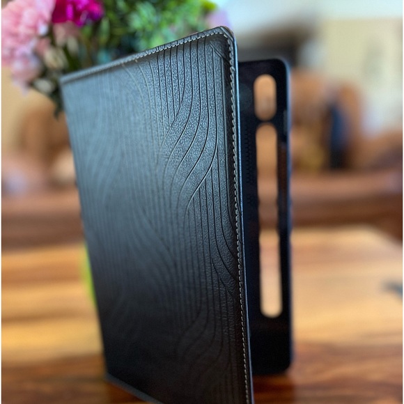 New! Samsung Galaxy Tablet Embossed Design Case - Picture 16 of 16